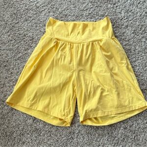 HALARA High Waist Yellow Women's Shorts